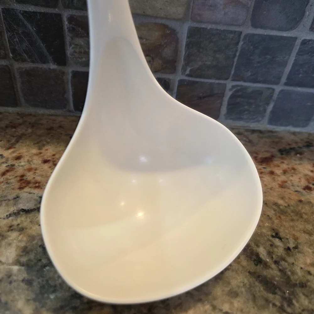 Vintage Rosti Melamine Danish White  Soup Ladle #2525 Length 11